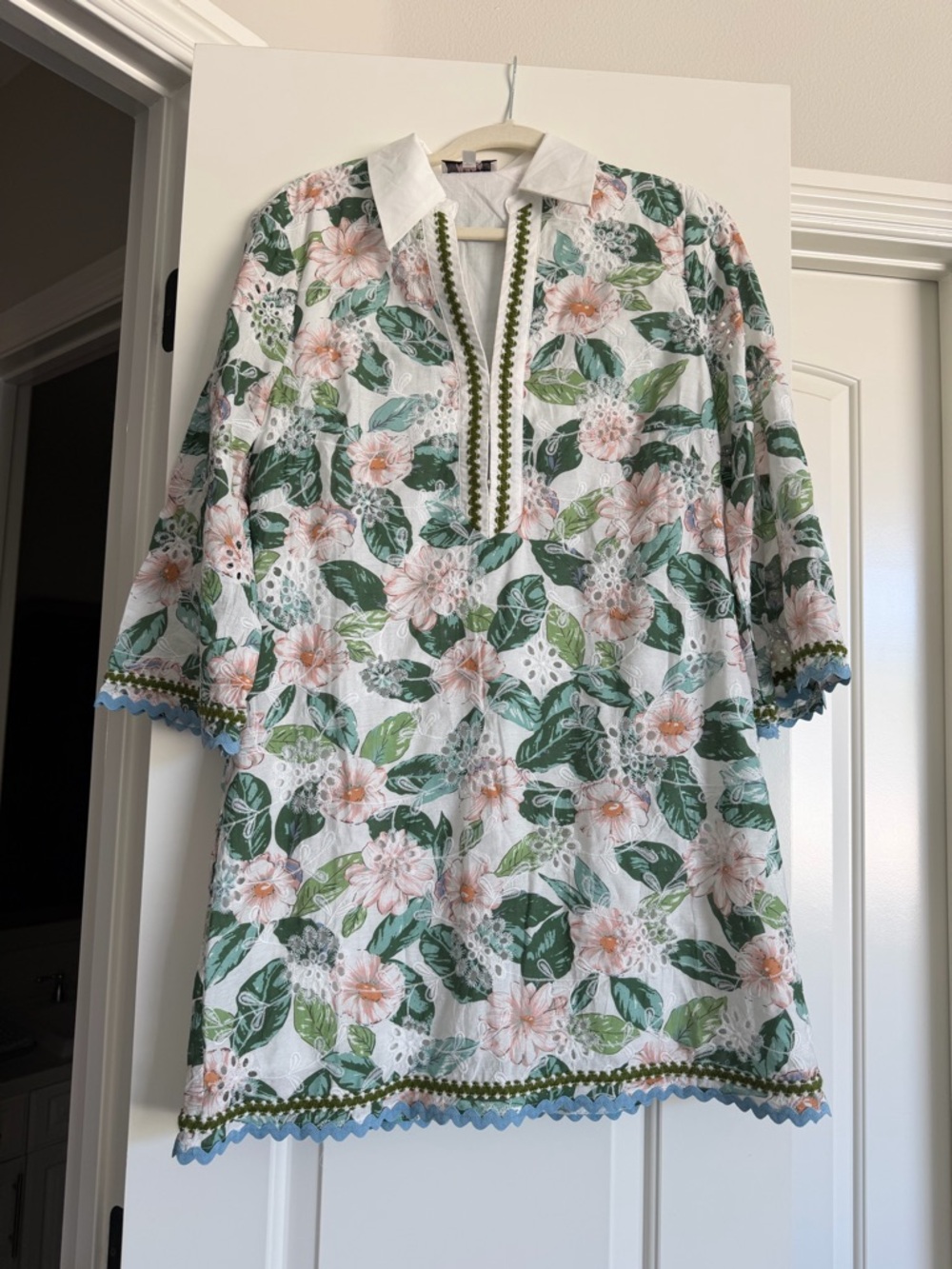 Floral Cotton Tunic Dress in White and Green